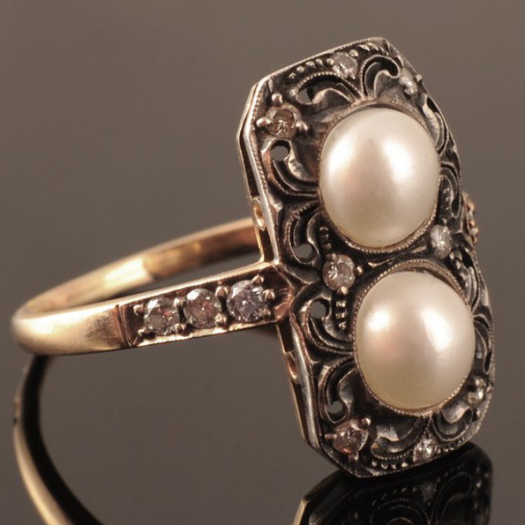 pierścionek zaręczynowy z perłą